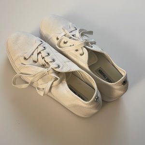 Steve Madden platform sneakers!